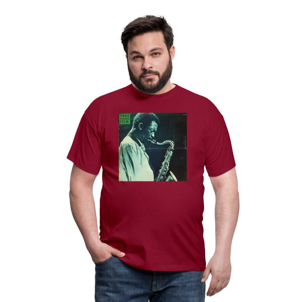 Gåtfull figur i jazzens underground, T-shirt herr - tegelröd