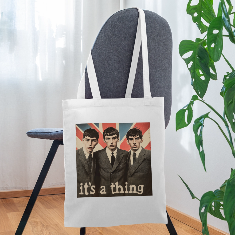 British, Bold & Unapologetic, Tygväska - vit