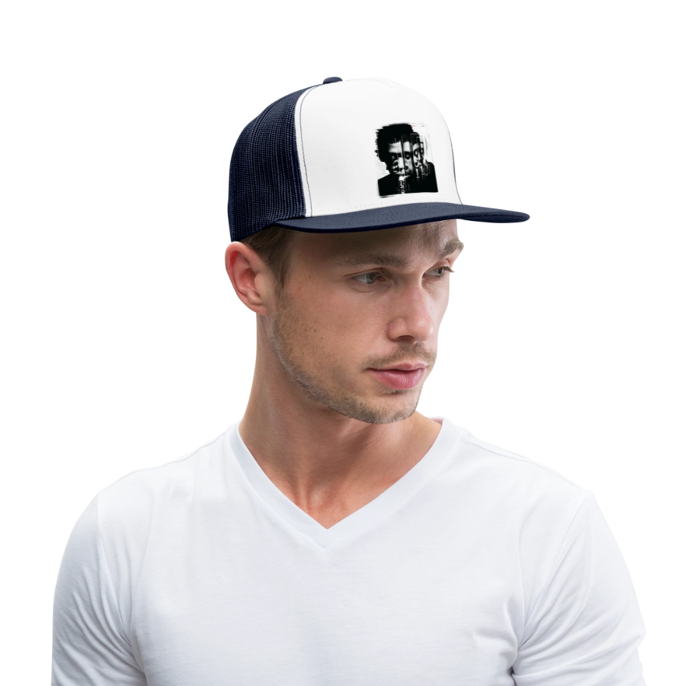 Between Breaths, Trucker Cap - vit/marinblå