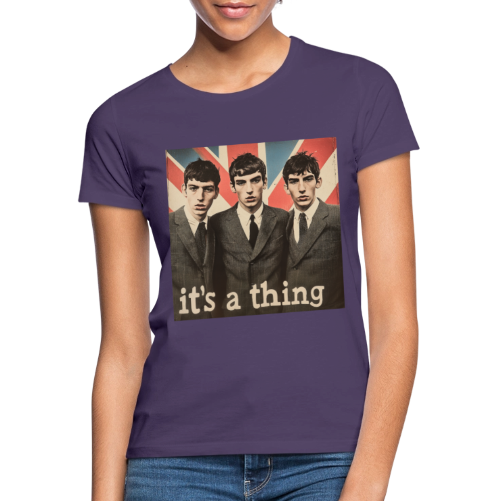 British, Bold & Unapologetic, T-shirt dam - mörklila