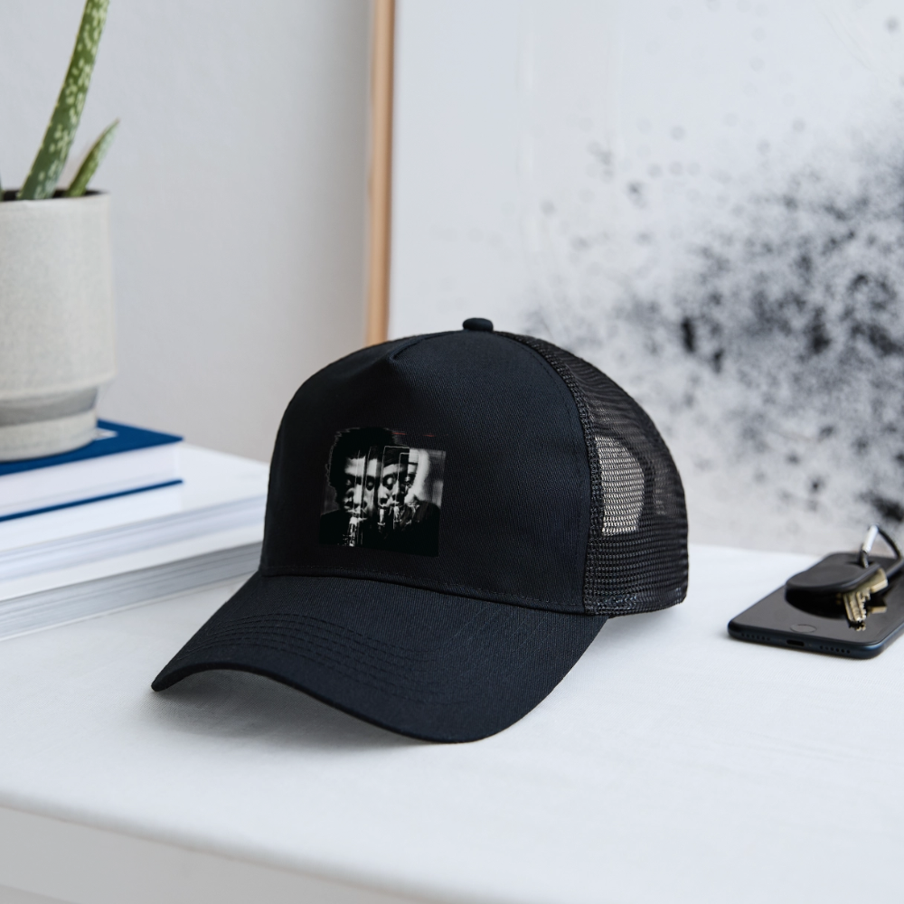 Between Breaths, Trucker Cap - svart/svart