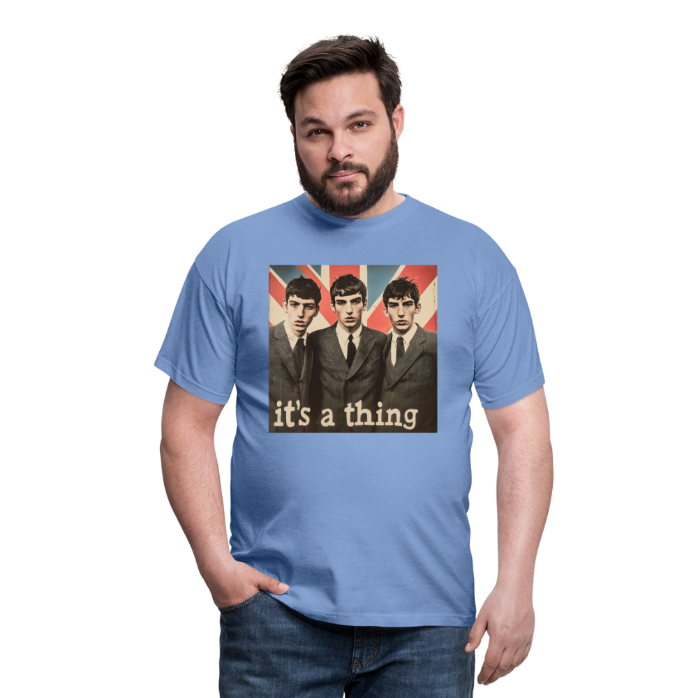 British, Bold & Unapologetic, T-shirt herr - carolina blue