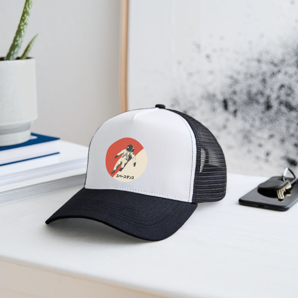 Space Dance, Trucker Cap - vit/svart