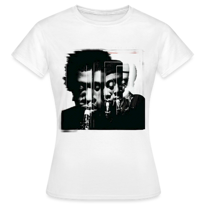 Between Breaths, T-shirt dam - vit