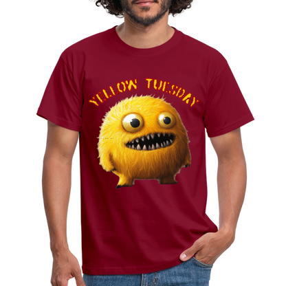 Yellow Tuesday – Funky, Not Blue, T-shirt herr - tegelröd