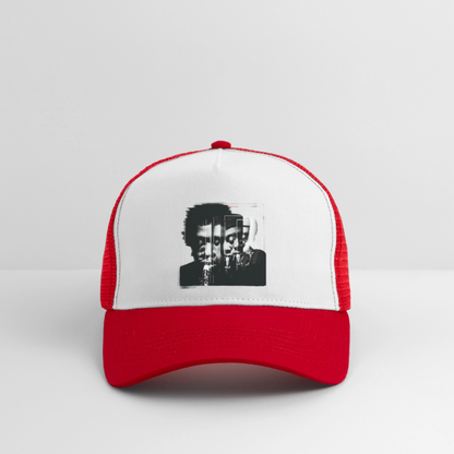 Between Breaths, Trucker Cap - vit/röd