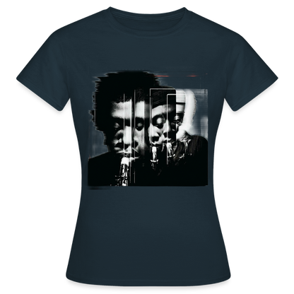 Between Breaths, T-shirt dam - marinblå