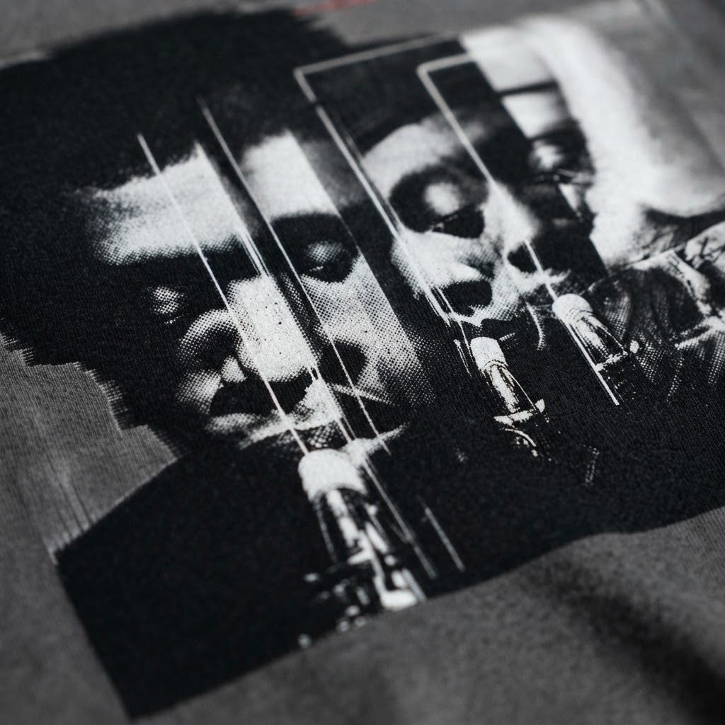 Between Breaths, T-shirt unisex